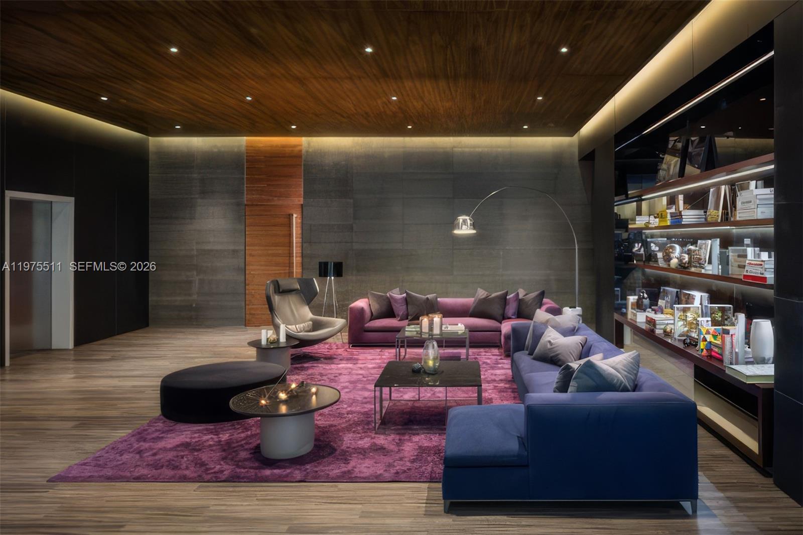 68 SE 6th St #2612 Miami, FL 33131