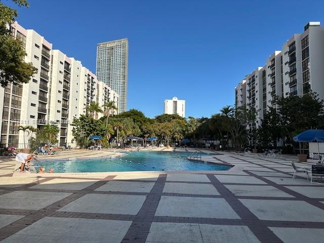 17021 N Bay Rd #102 Sunny Isles Beach, FL 33160