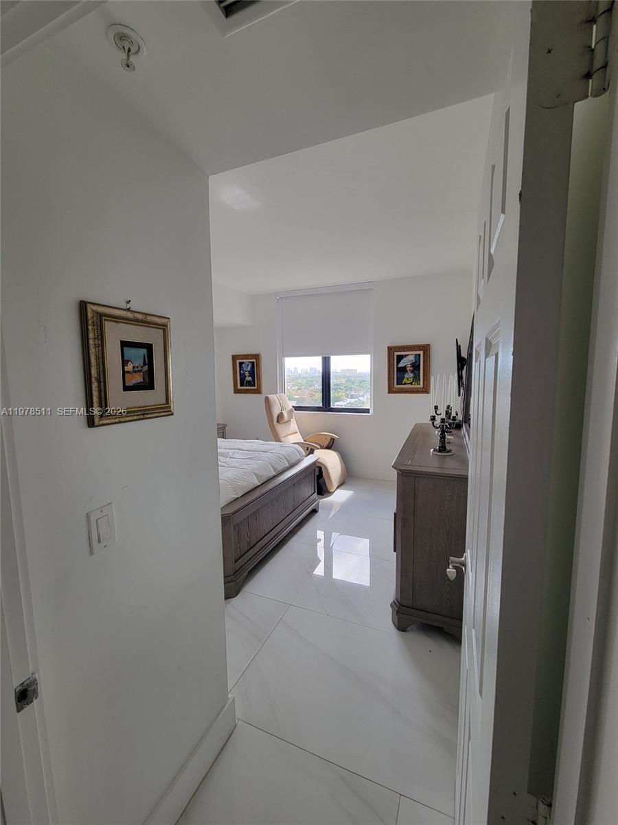 888 S Douglas Rd #1110 Coral Gables, FL 33134