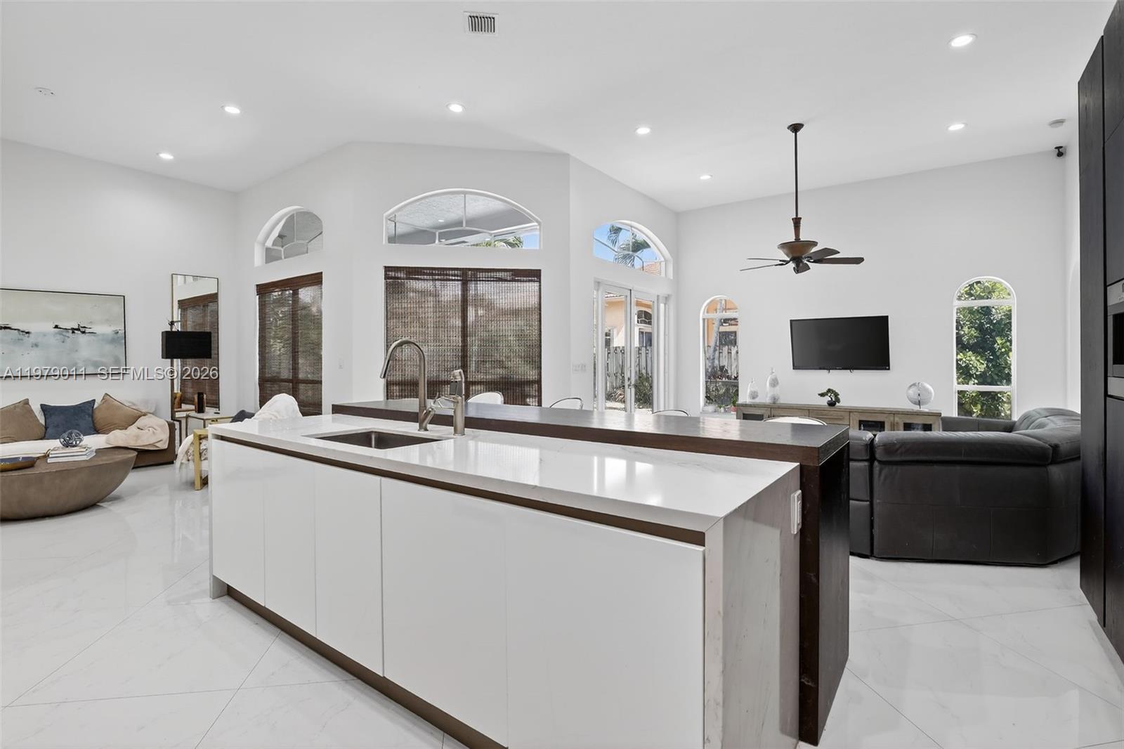 1221 NW 141st Ave Pembroke Pines, FL 33028