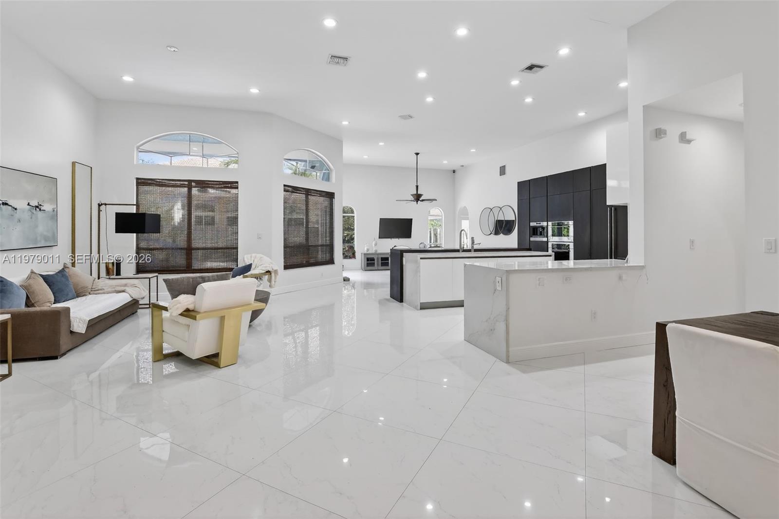 1221 NW 141st Ave Pembroke Pines, FL 33028