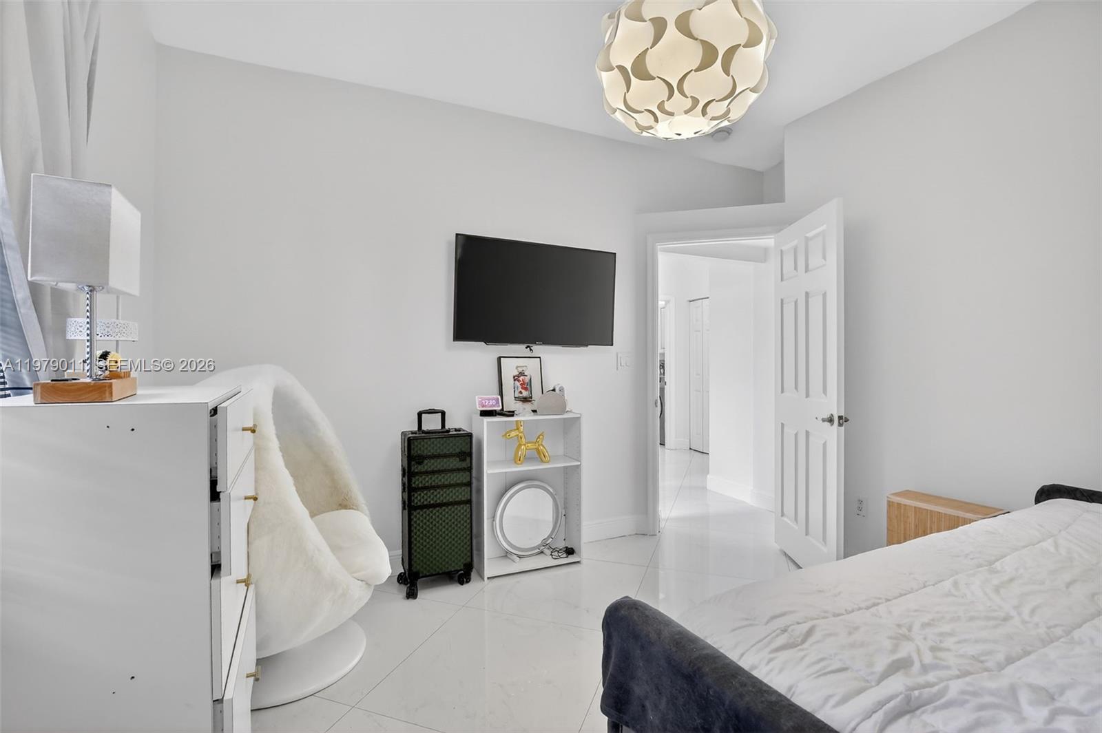 1221 NW 141st Ave Pembroke Pines, FL 33028