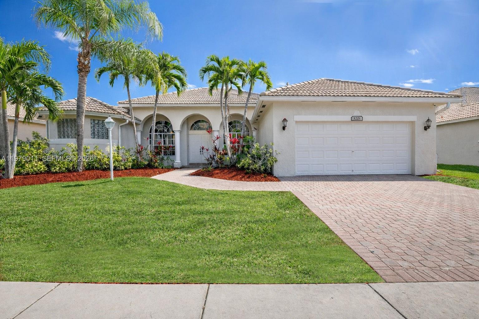 1221 NW 141st Ave Pembroke Pines, FL 33028