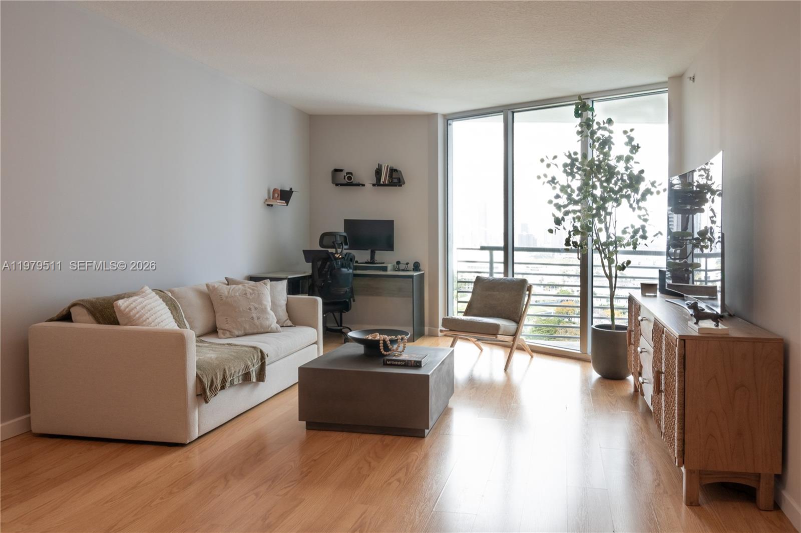 325 S Biscayne Blvd #2724