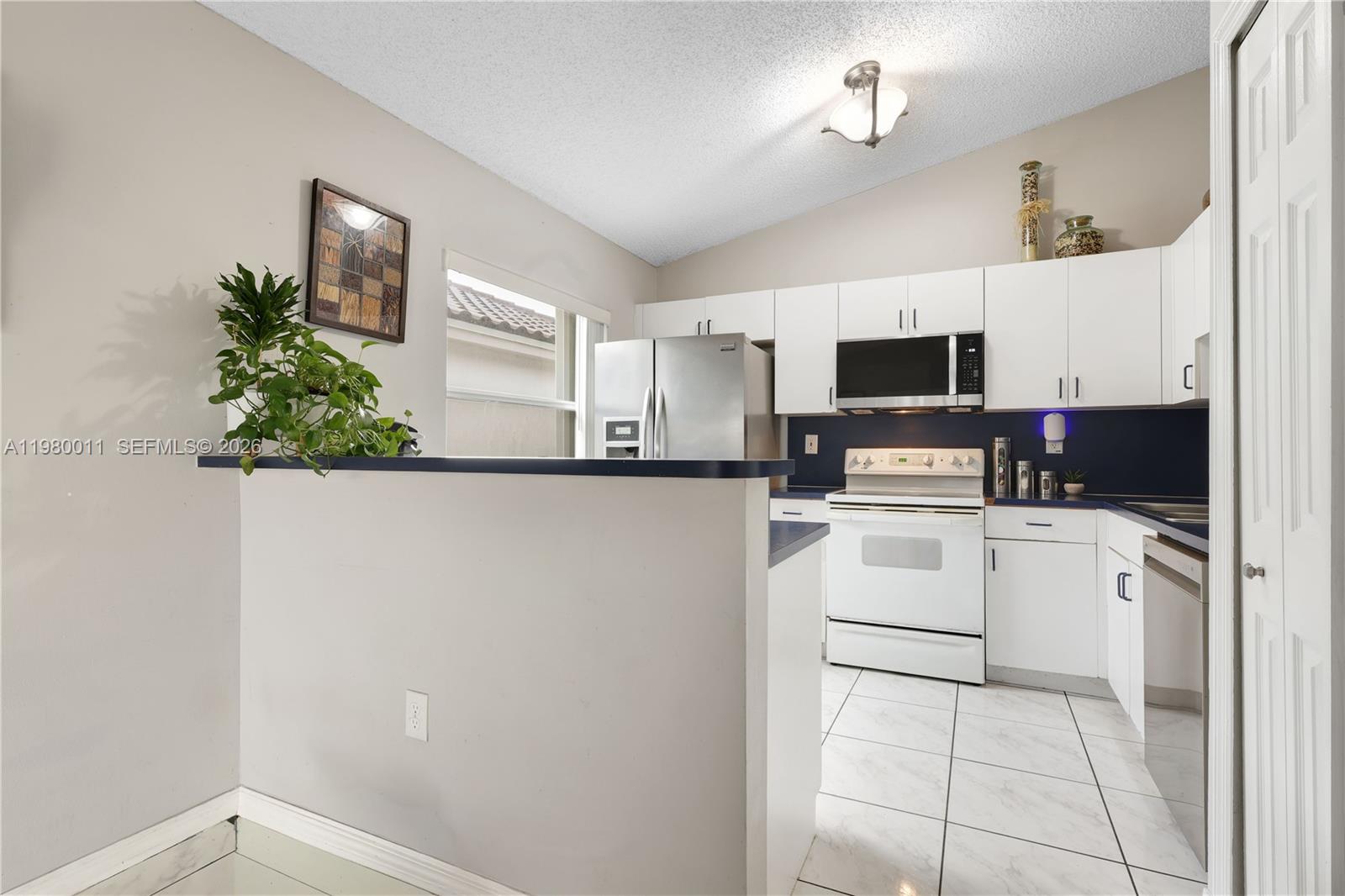 8269 SW 157th Pl Miami, FL 33193