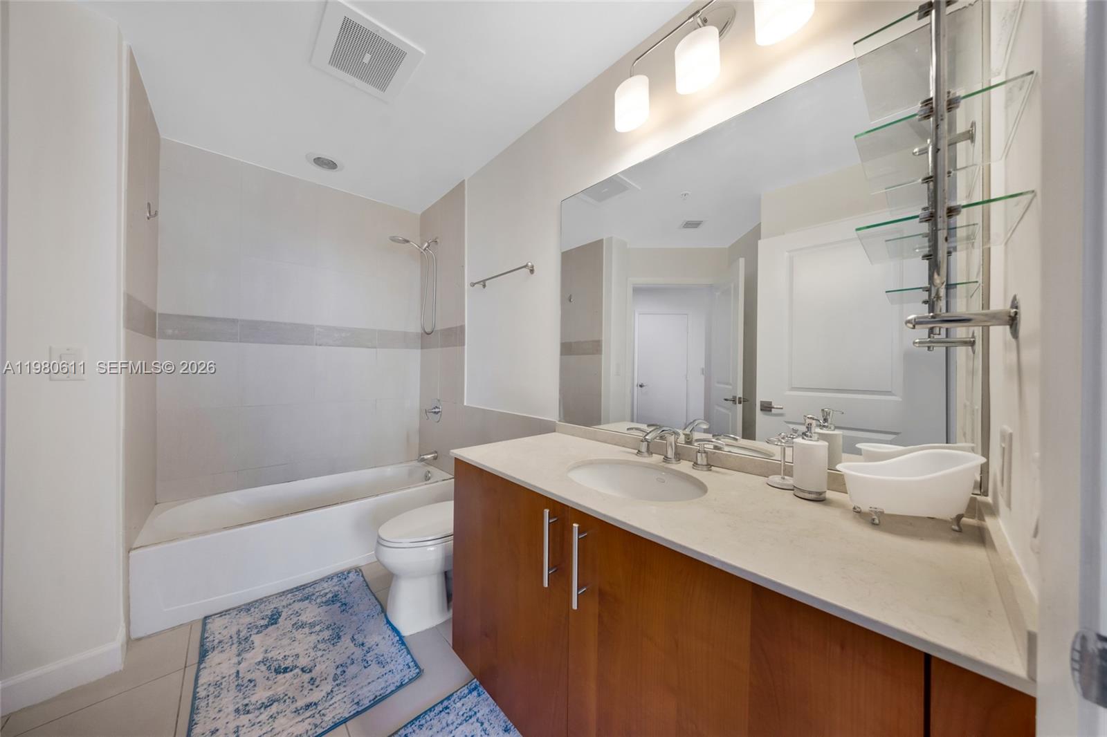 1945 S Ocean Dr #714 Hallandale Beach, FL 33009