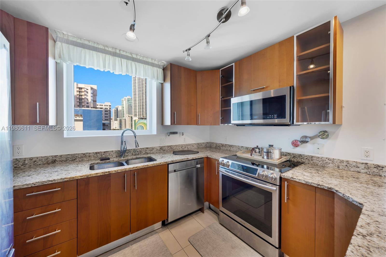 1945 S Ocean Dr #714 Hallandale Beach, FL 33009