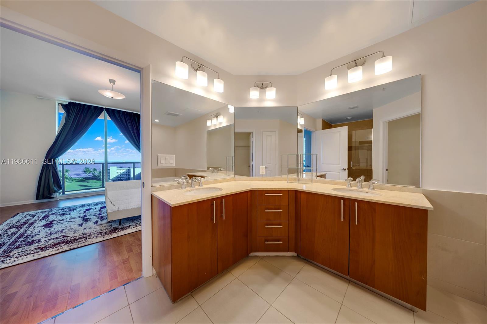 1945 S Ocean Dr #714 Hallandale Beach, FL 33009