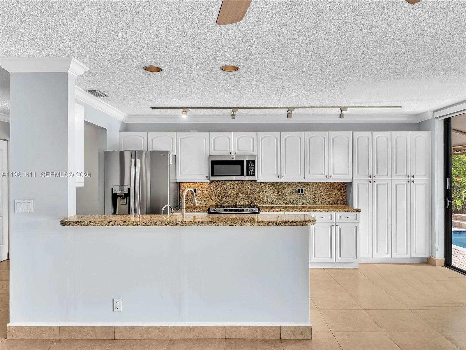 1460 NW 104th Ave Plantation, FL 33322