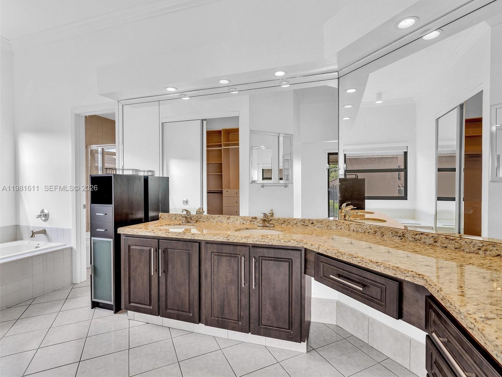 1460 NW 104th Ave Plantation, FL 33322