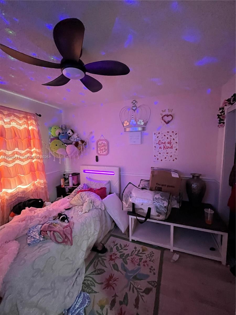 13485 SW 28th St Miami, FL 33175