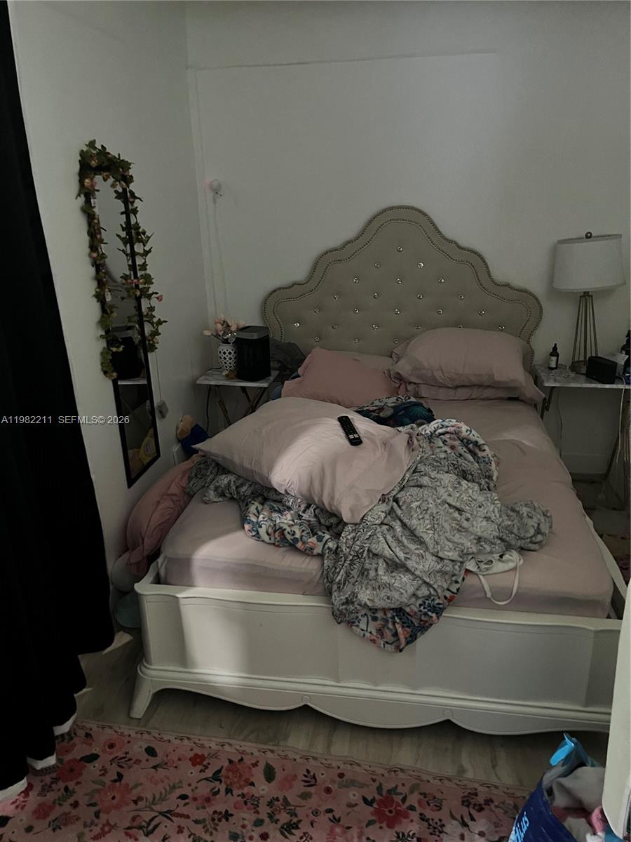 13485 SW 28th St Miami, FL 33175