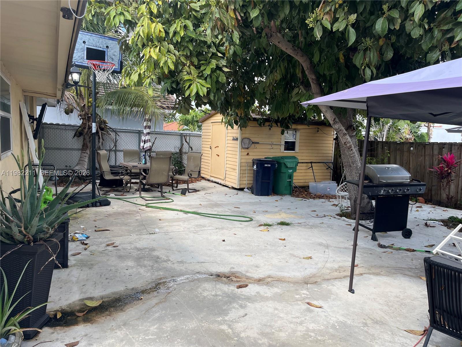 13485 SW 28th St Miami, FL 33175