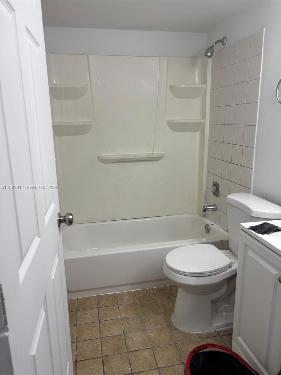 1750 N Congress Ave #307 West Palm Beach, FL 33401