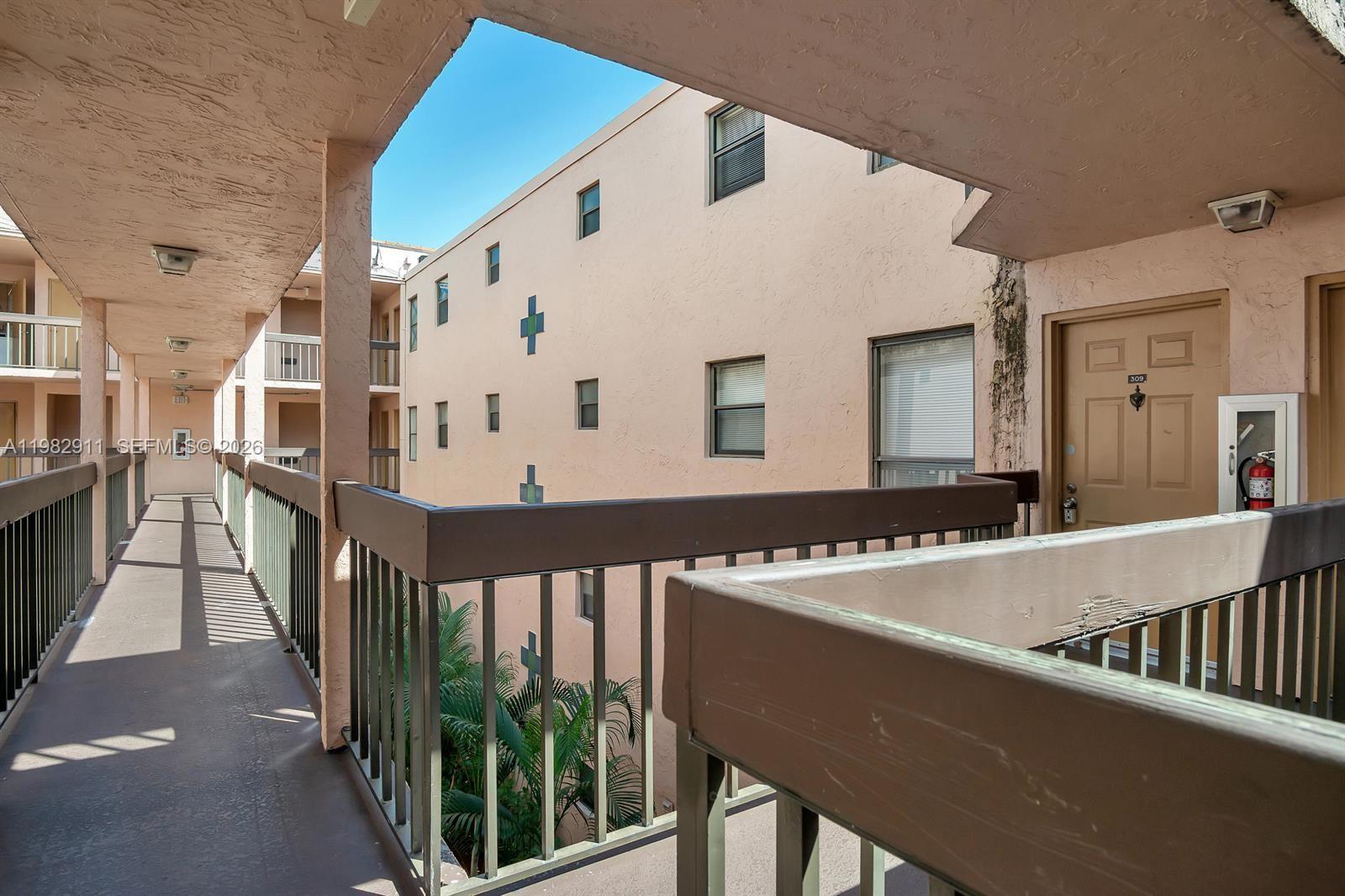 1750 N Congress Ave #307 West Palm Beach, FL 33401