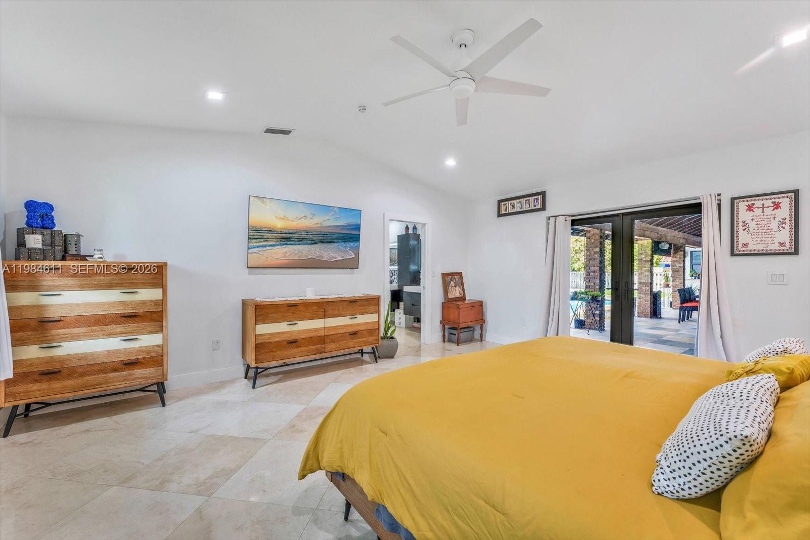 10126 SW 93rd Pl Miami, FL 33176