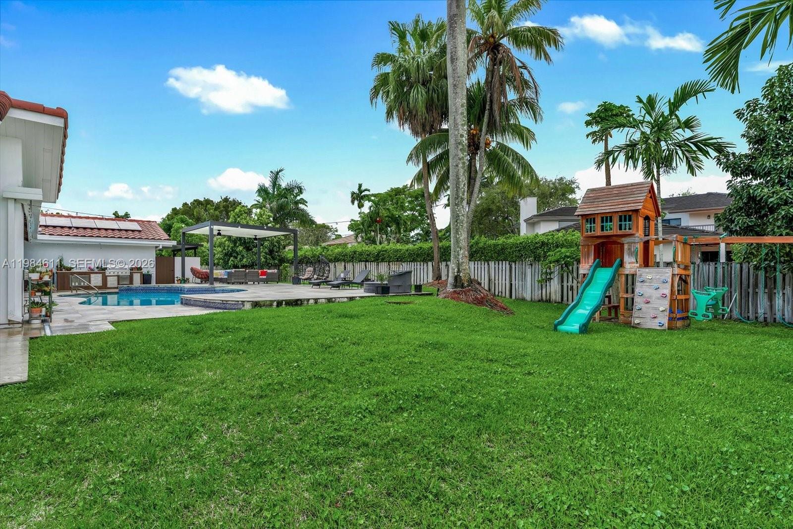 10126 SW 93rd Pl Miami, FL 33176