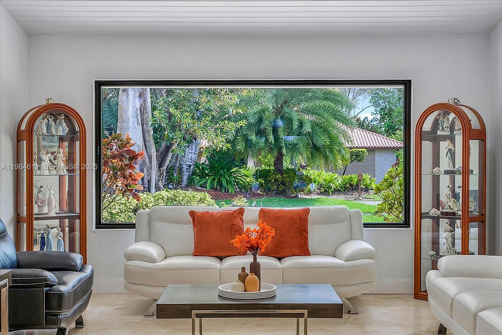 10126 SW 93rd Pl Miami, FL 33176