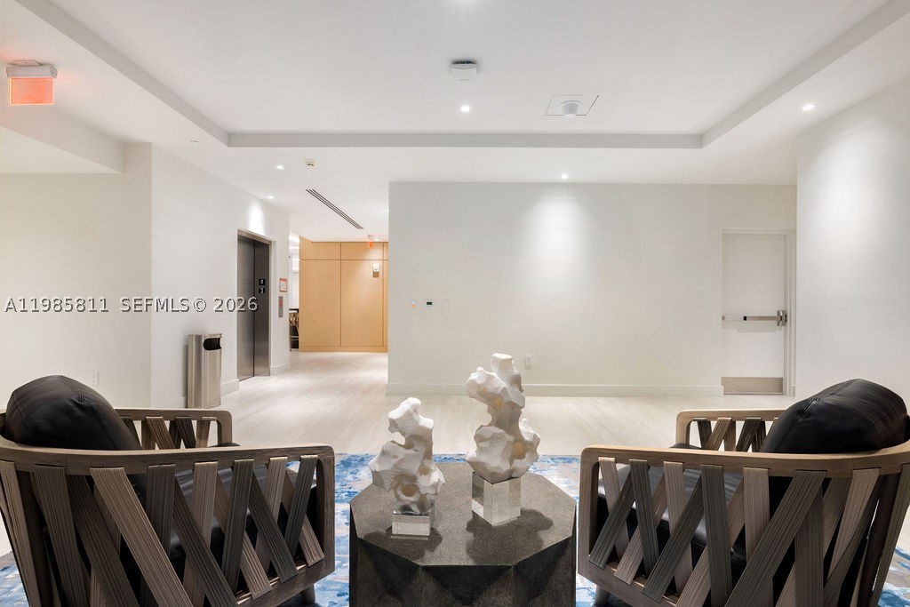 305 Briny Ave #405 Pompano Beach, FL 33062