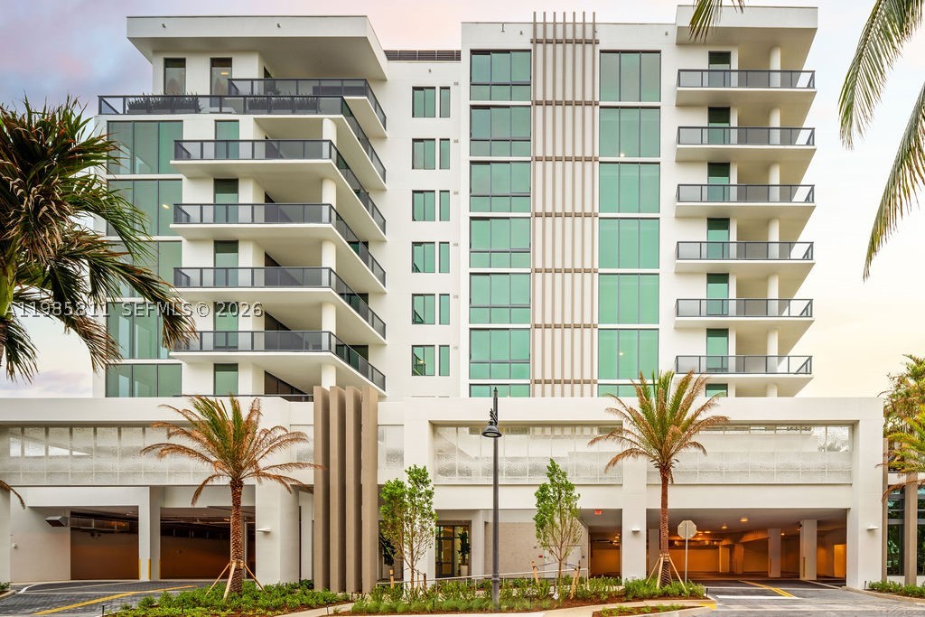 305 Briny Ave #405 Pompano Beach, FL 33062