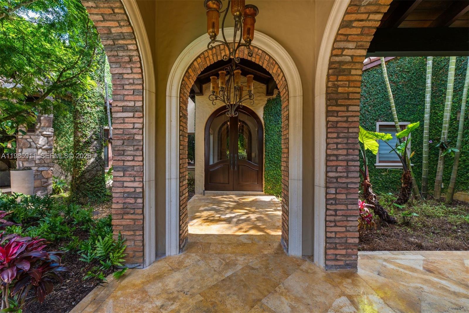 6201 SW 96th St Pinecrest, FL 33156