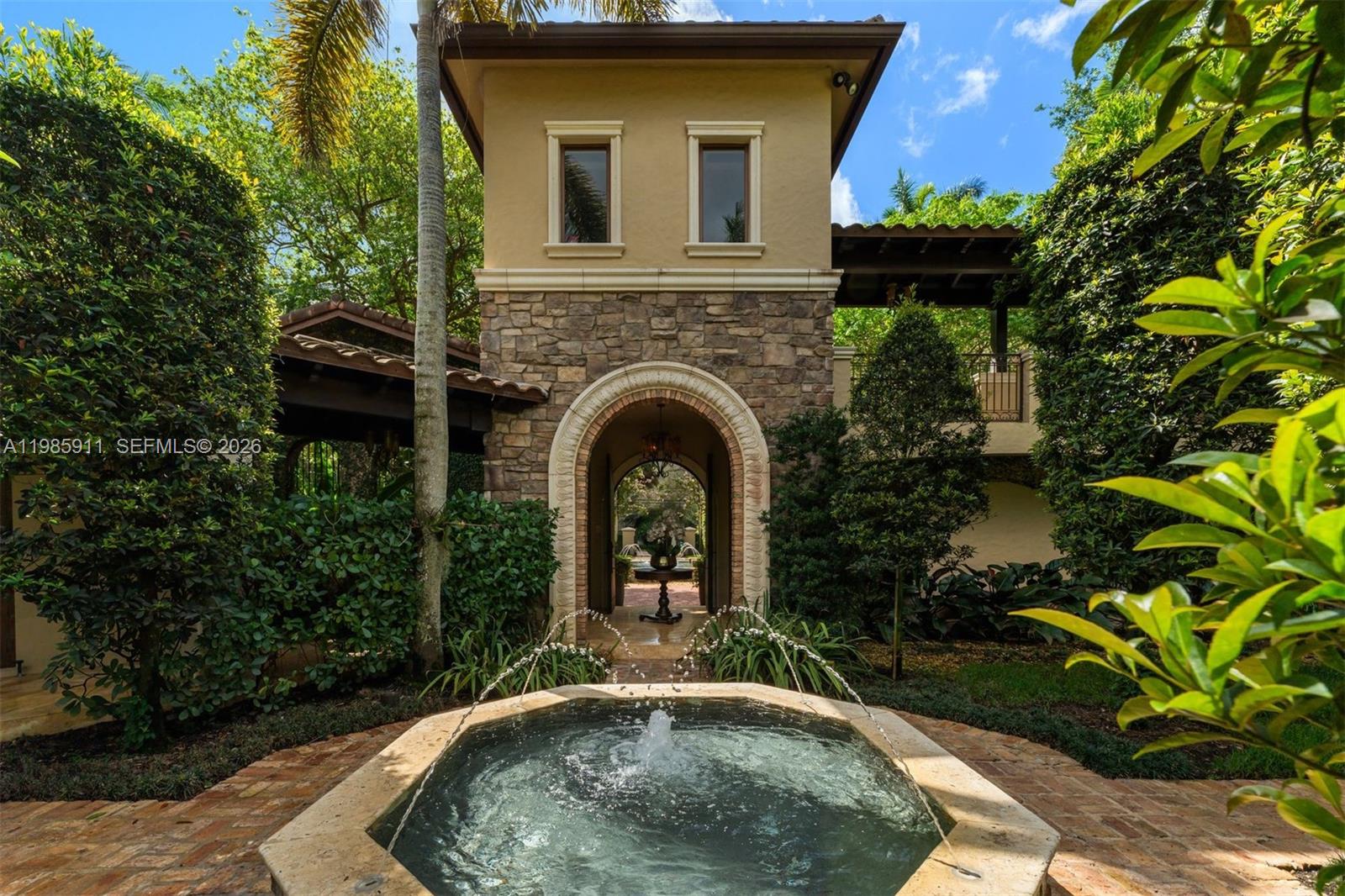 6201 SW 96th St Pinecrest, FL 33156