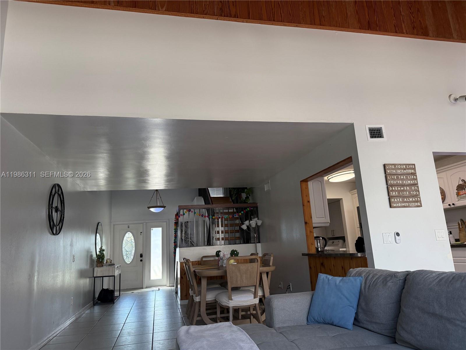 1461 NW 113th Ave Pembroke Pines, FL 33026