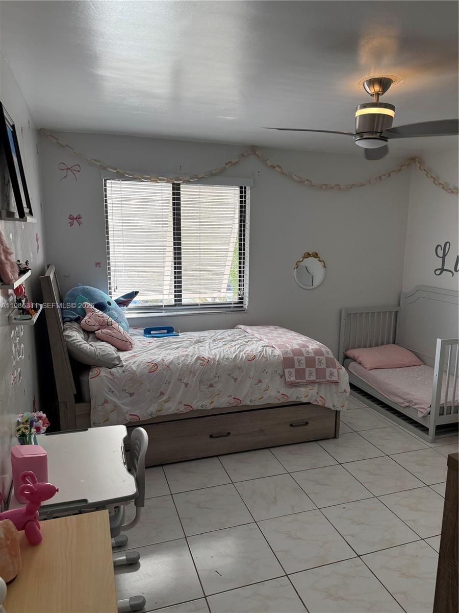 1461 NW 113th Ave Pembroke Pines, FL 33026