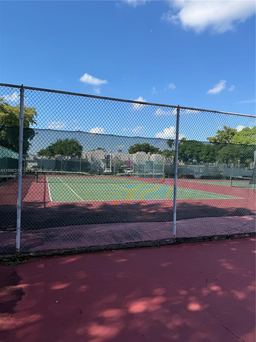 1461 NW 113th Ave Pembroke Pines, FL 33026