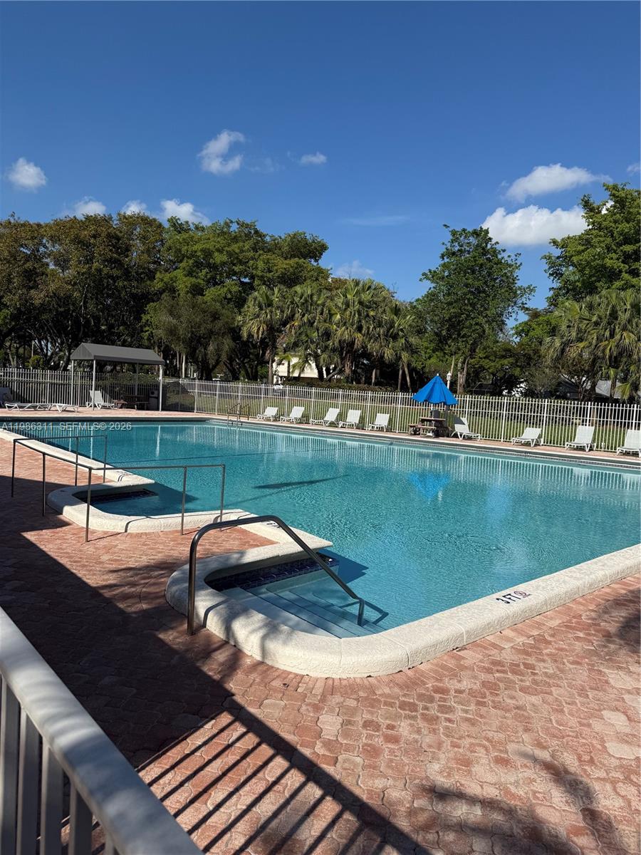 1461 NW 113th Ave Pembroke Pines, FL 33026