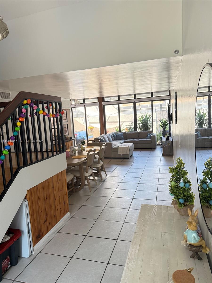 1461 NW 113th Ave Pembroke Pines, FL 33026