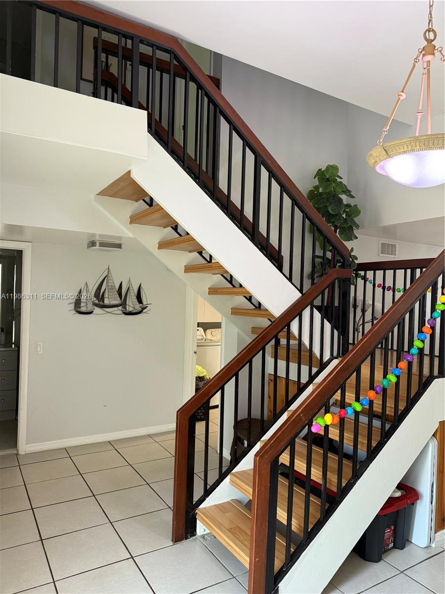 1461 NW 113th Ave Pembroke Pines, FL 33026