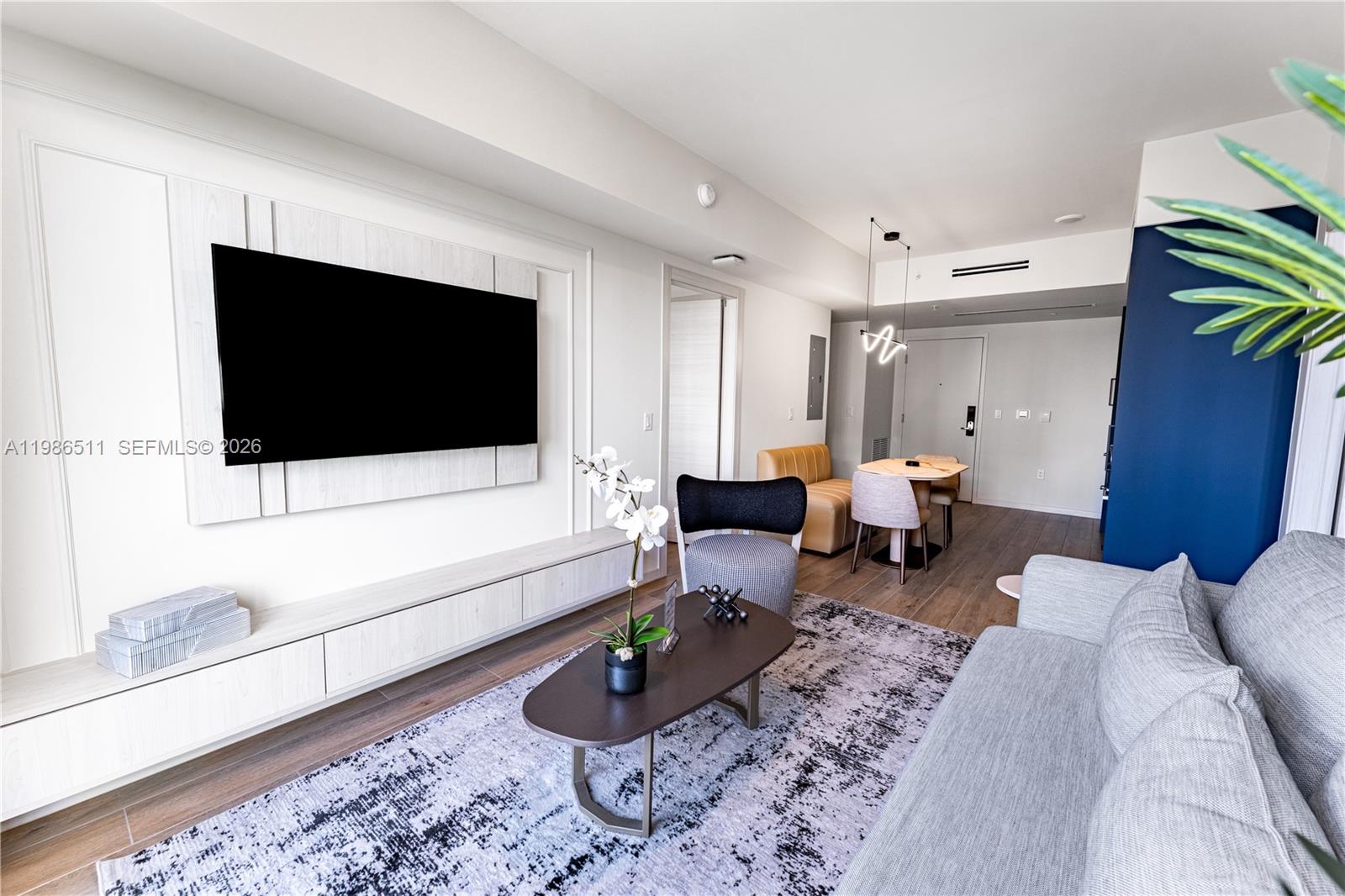 4220 Laguna St #703 #703 Coral Gables, FL 33146