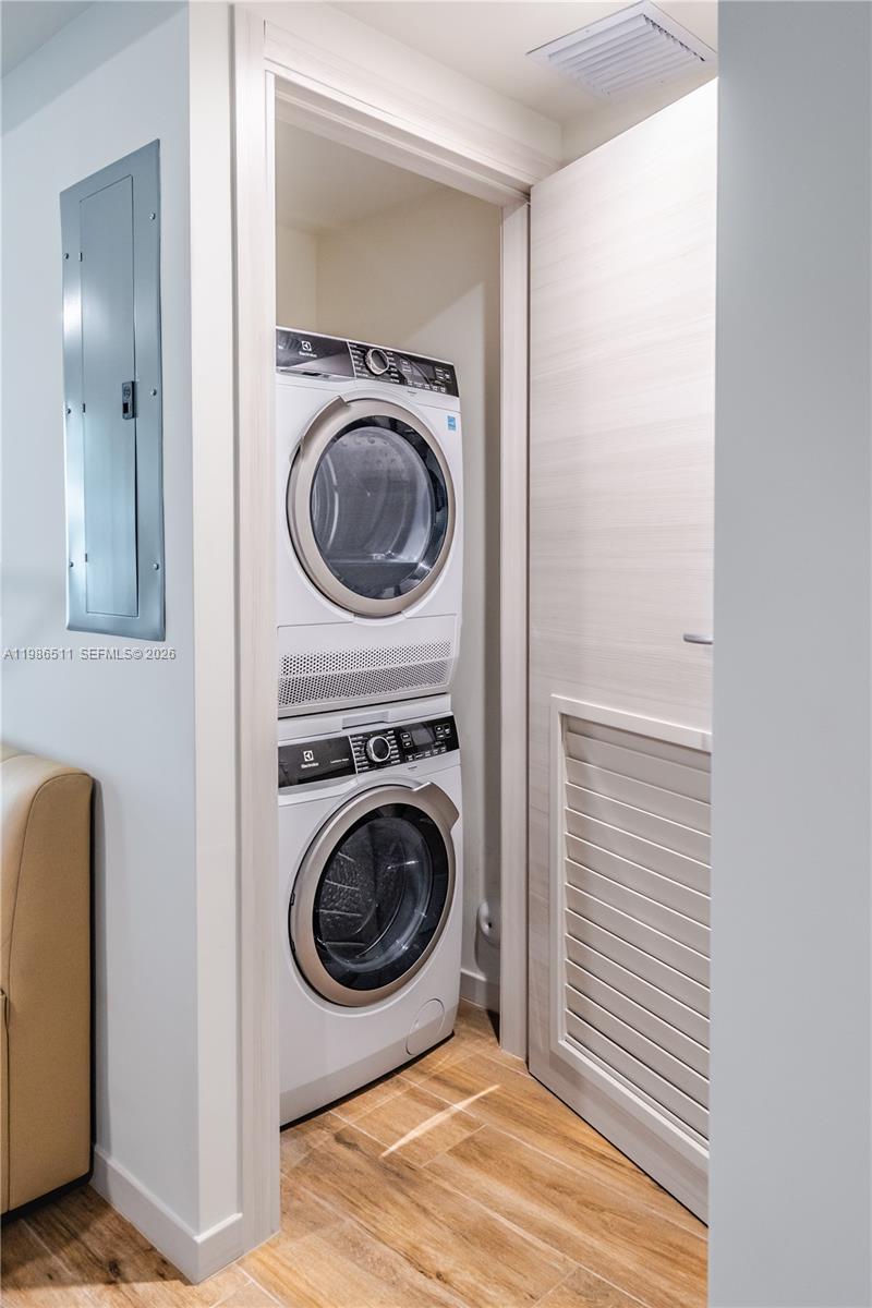 4220 Laguna St #703 #703 Coral Gables, FL 33146