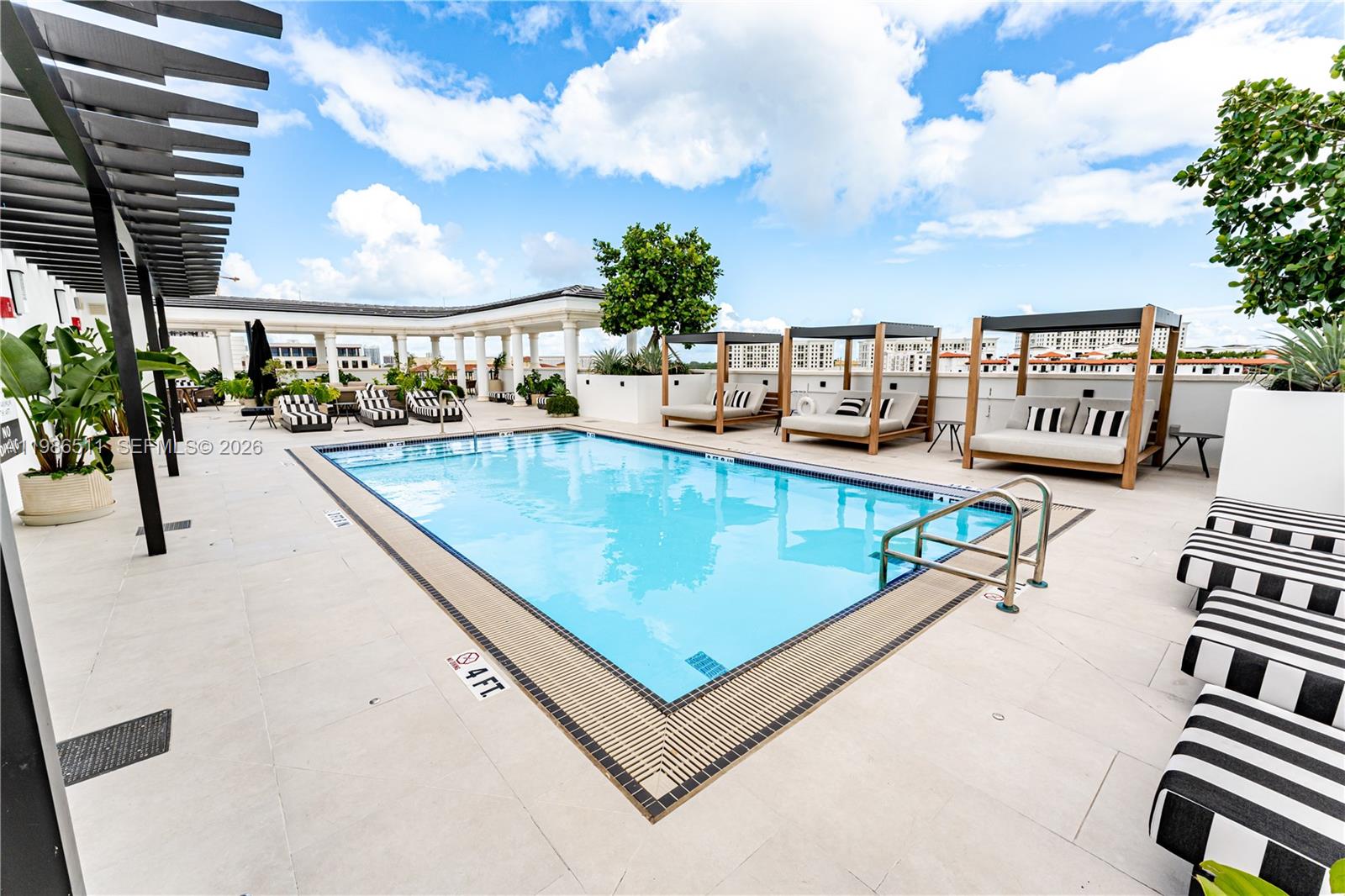 4220 Laguna St #703 #703 Coral Gables, FL 33146