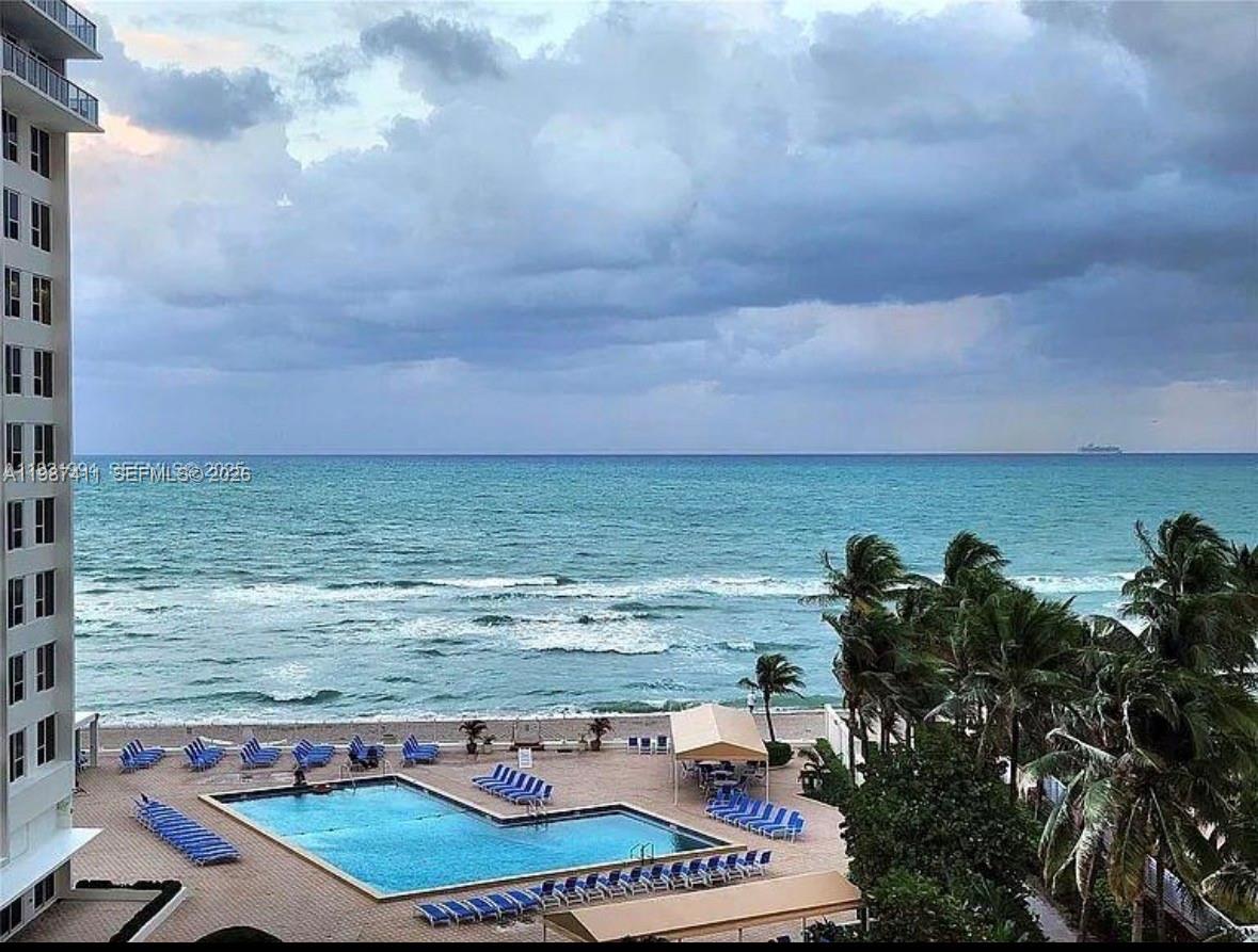 3505 S Ocean Dr #1018