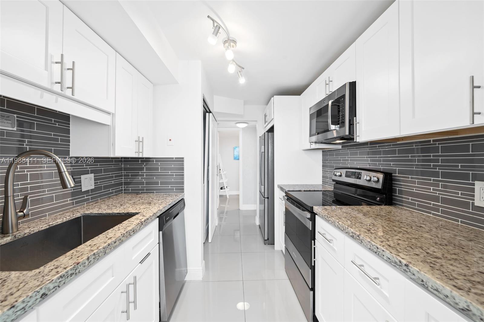 1620 S Ocean Blvd #6L Lauderdale By The Sea, FL 33062