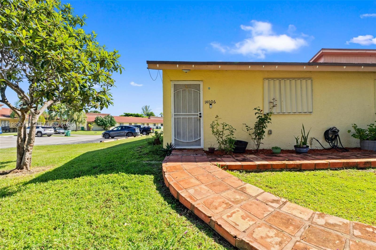 14006 sw SW 281st St Ter Homestead, FL 33033