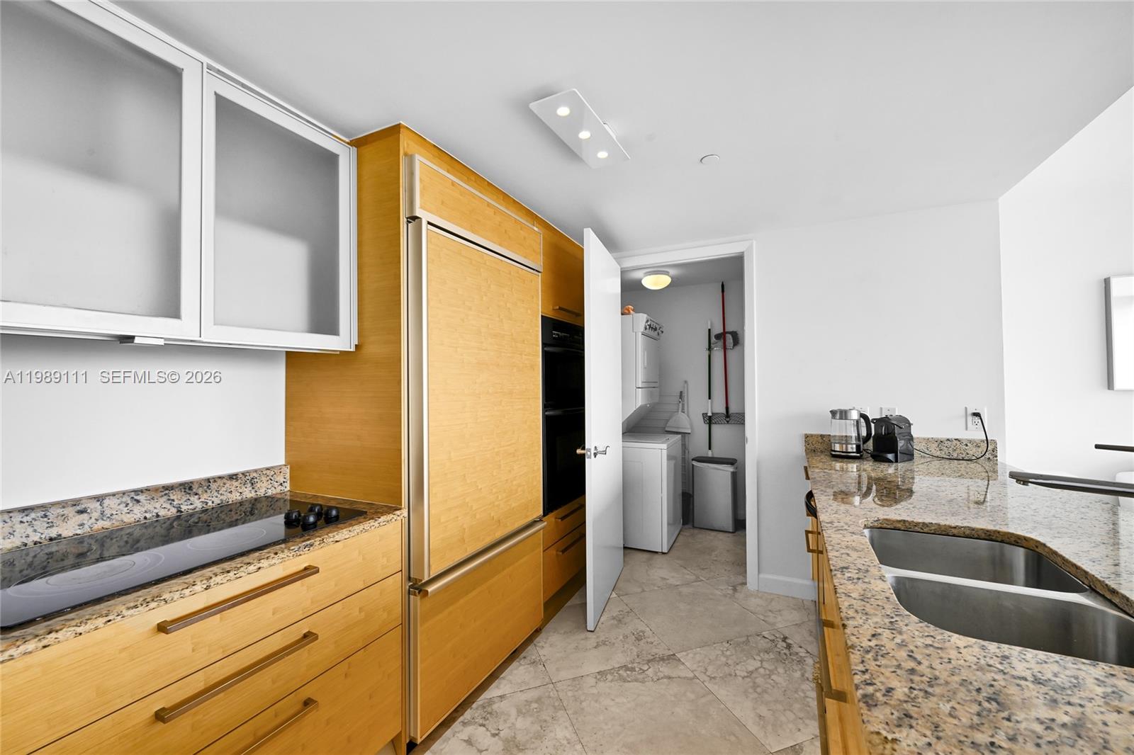 image Beach Club 211