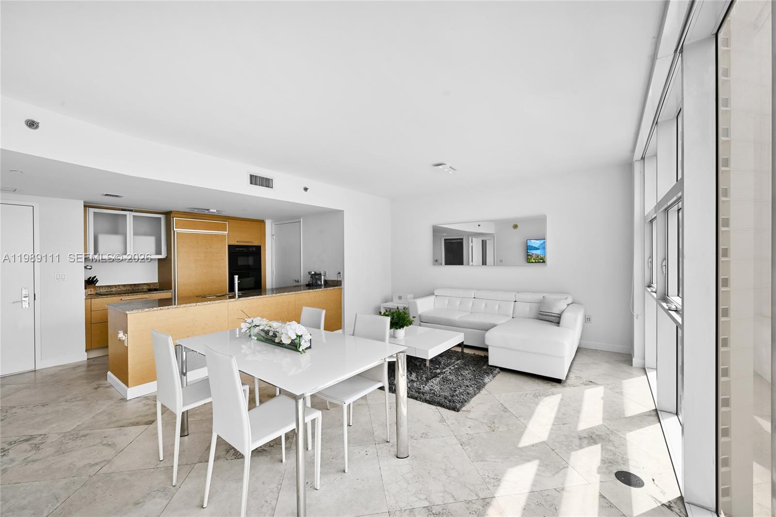 image Beach Club 216