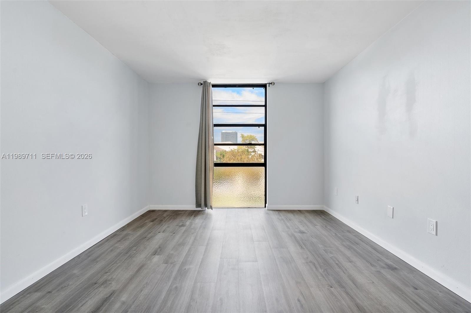 2500 NE 135th St Unit#b206 North Miami, FL 33181