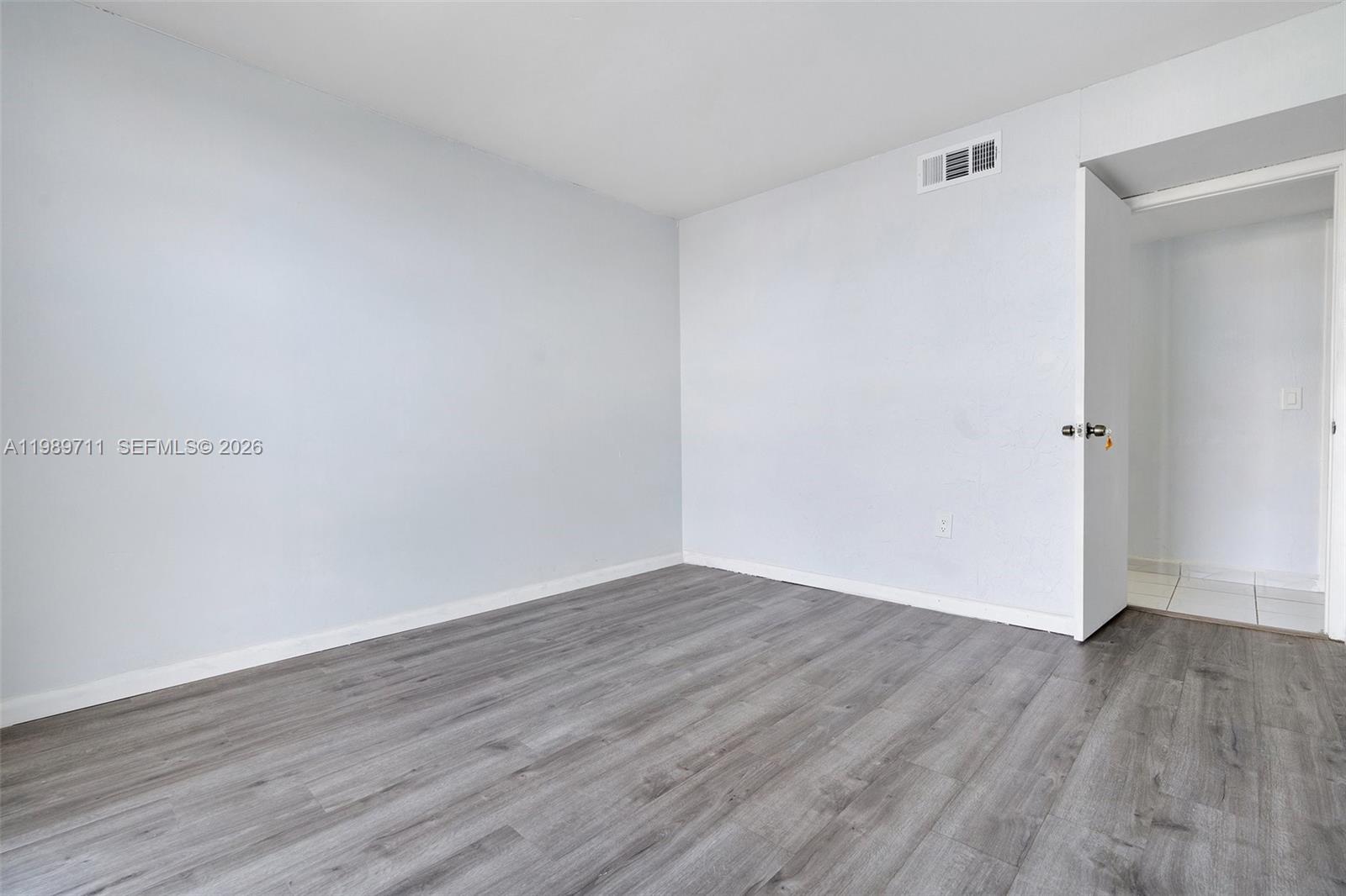 2500 NE 135th St Unit#b206 North Miami, FL 33181