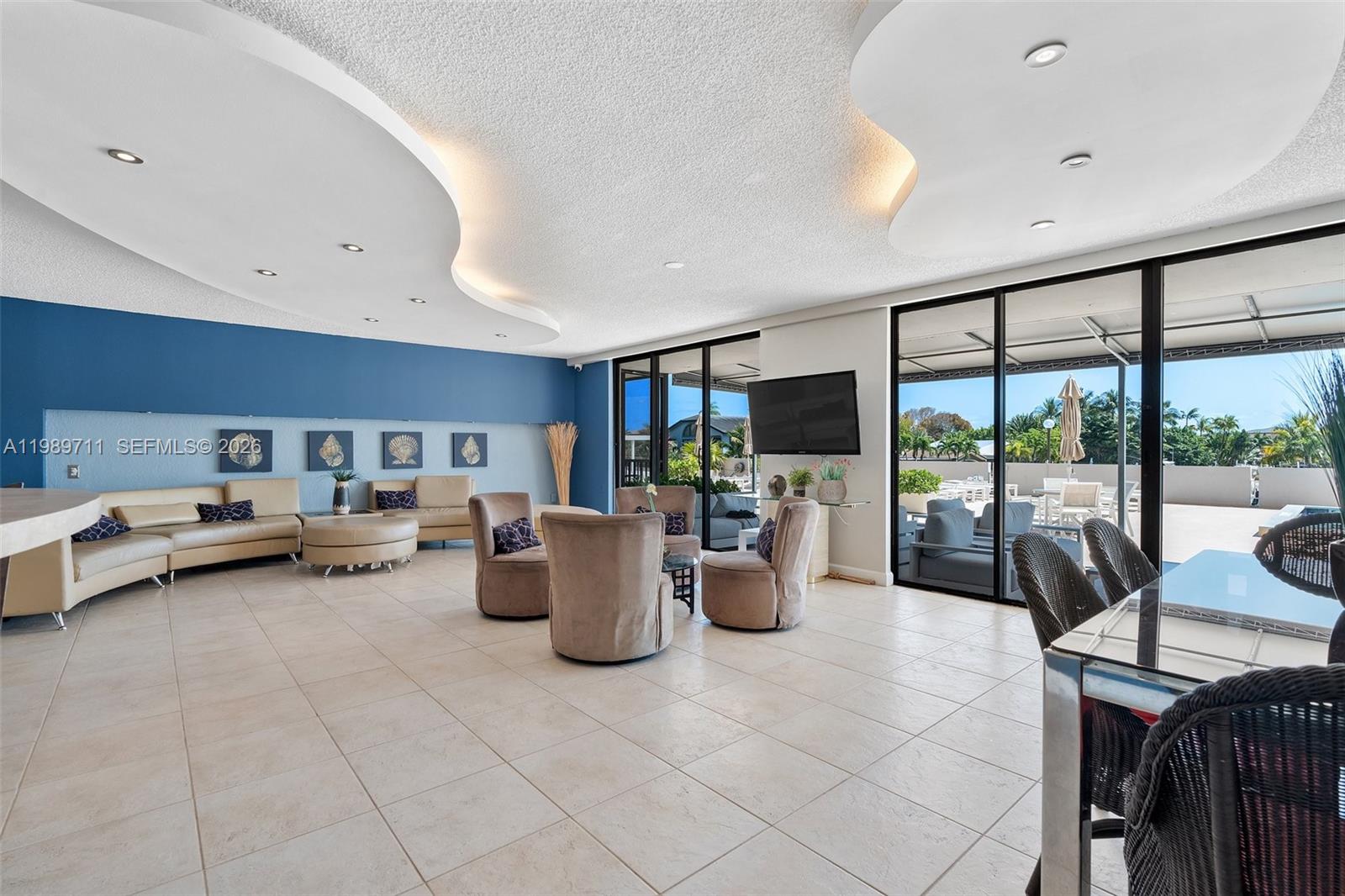 2500 NE 135th St Unit#b206 North Miami, FL 33181