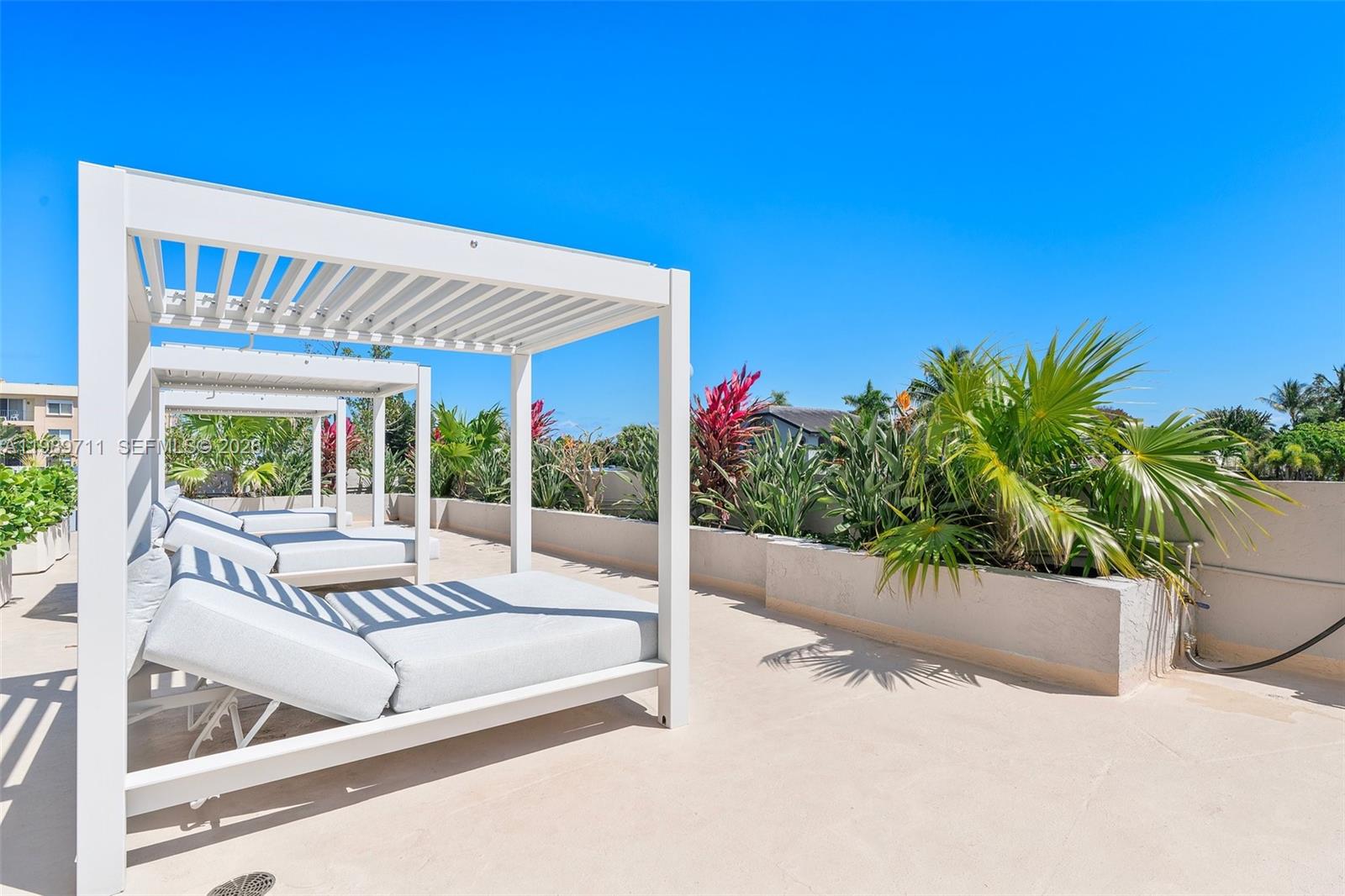 2500 NE 135th St Unit#b206 North Miami, FL 33181