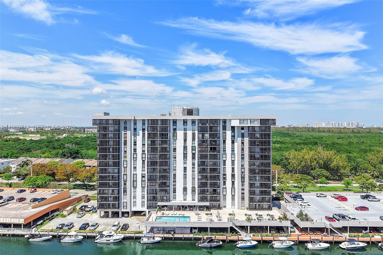 2500 NE 135th St Unit#b206 North Miami, FL 33181