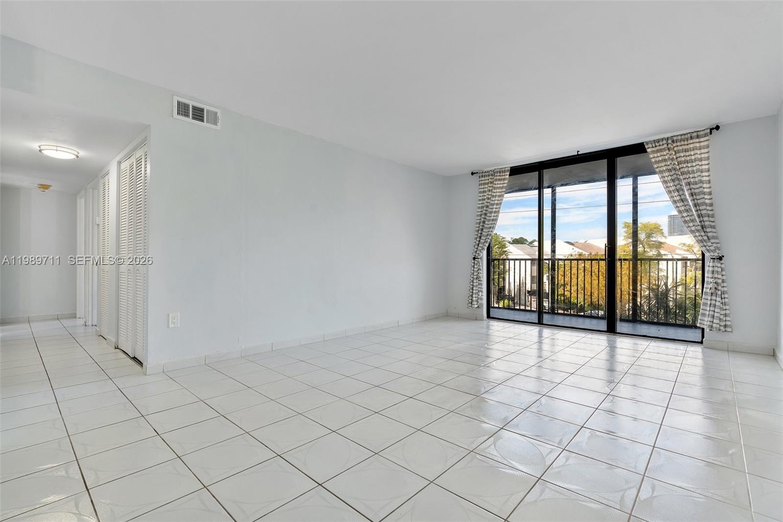 2500 NE 135th St Unit#b206 North Miami, FL 33181