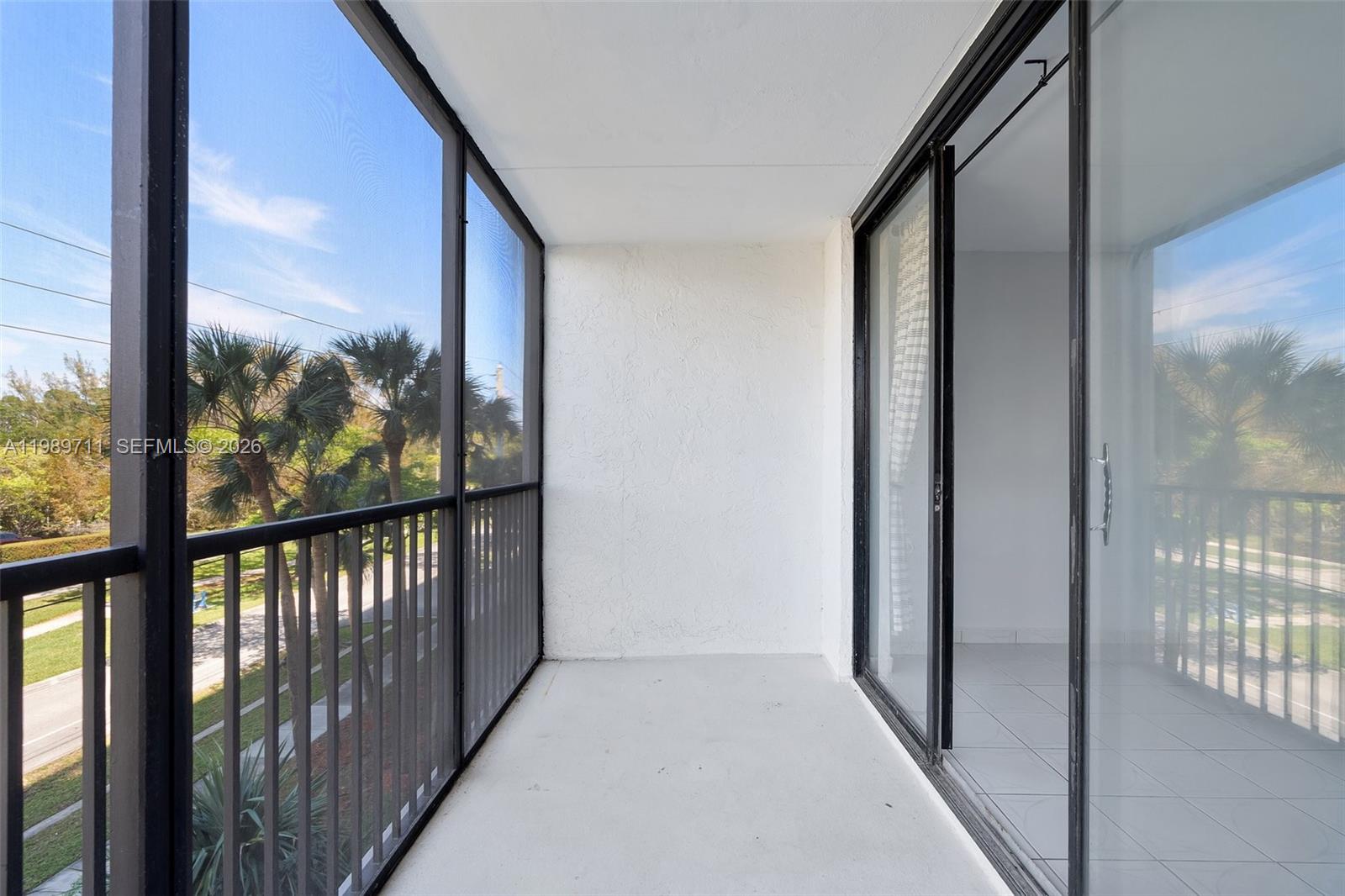 2500 NE 135th St Unit#b206 North Miami, FL 33181
