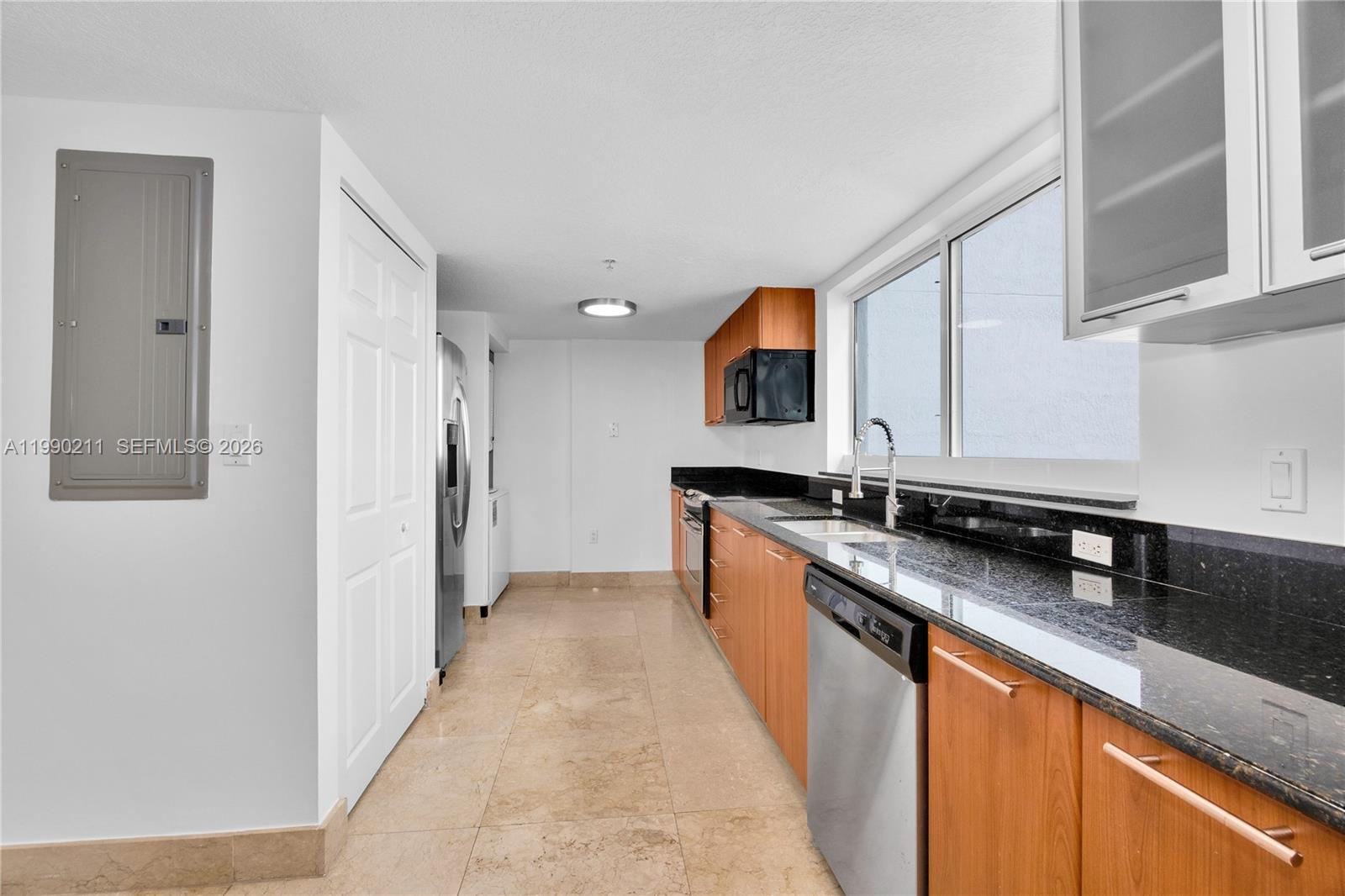 1800 N Bayshore Dr #1901 Miami, FL 33132