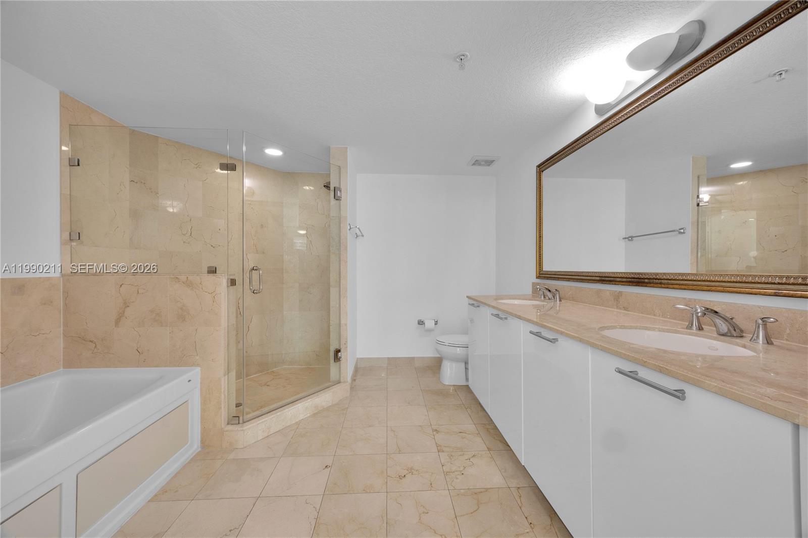 1800 N Bayshore Dr #1901 Miami, FL 33132