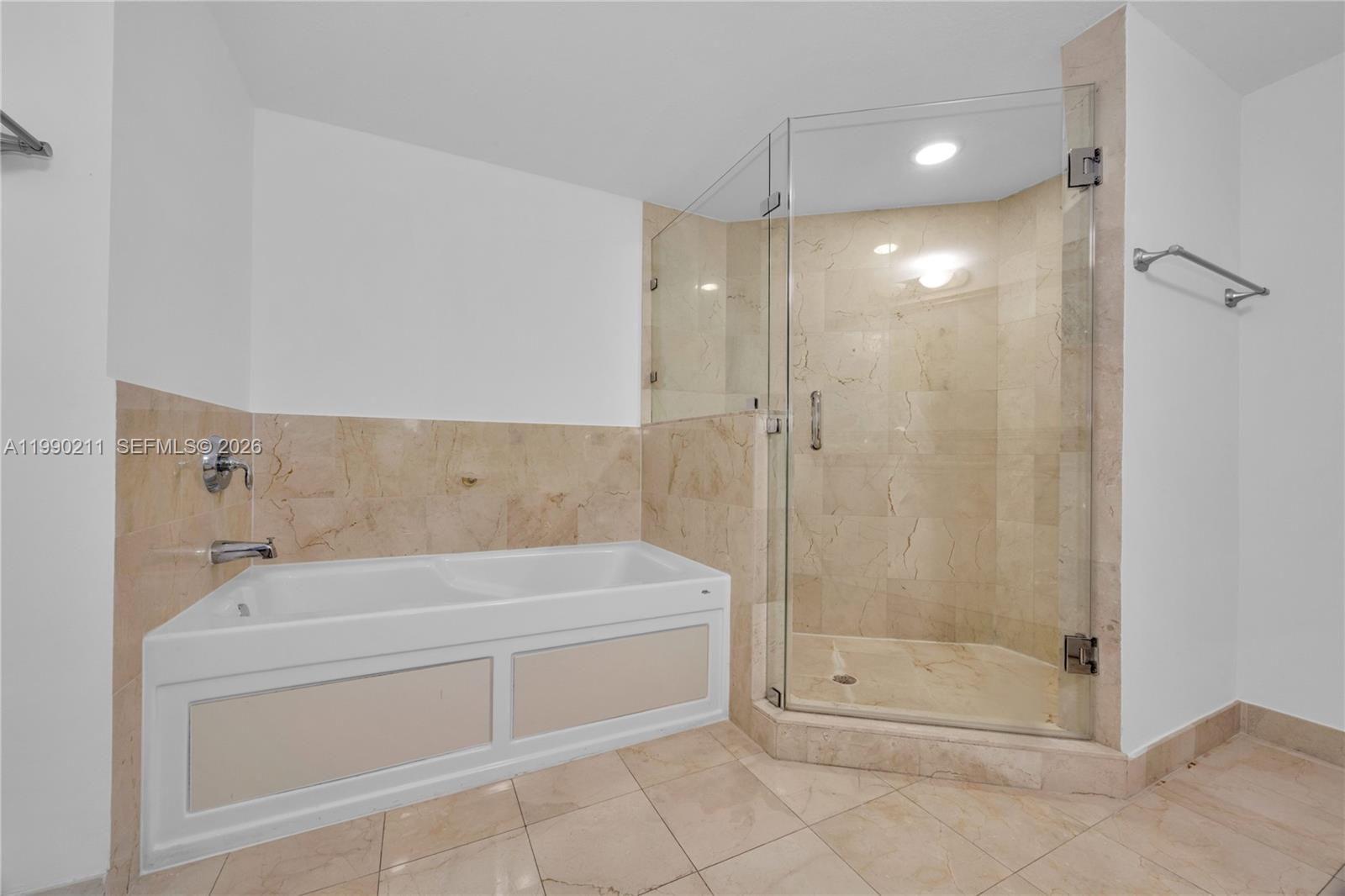 1800 N Bayshore Dr #1901 Miami, FL 33132